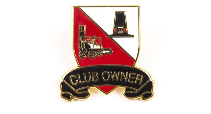 Club Owner red and white badge