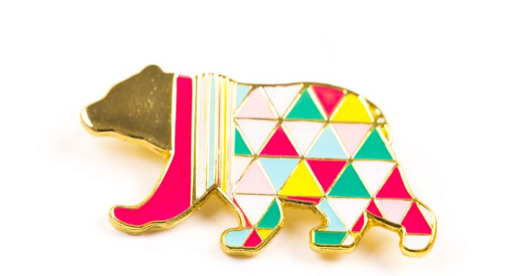 custom pin badges, personalised pin badges