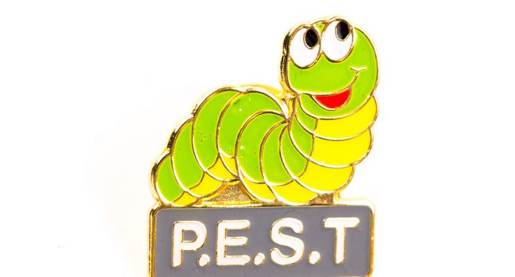 custom pin badges, personalised pin badges